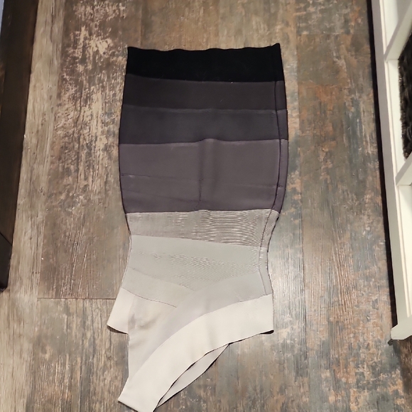 HARVE LEGER Elegant Gray Ombre One-Shoulder Bandage Dress Size Small - Picture 8 of 8